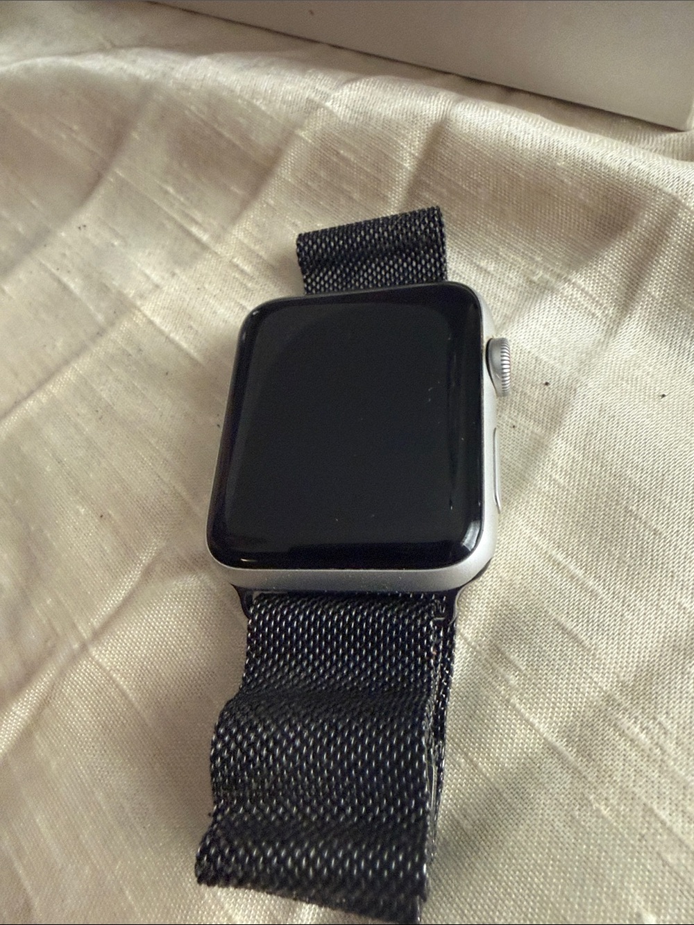 Apple Watch Silver Case with Black Magnetic Band series 3 with box